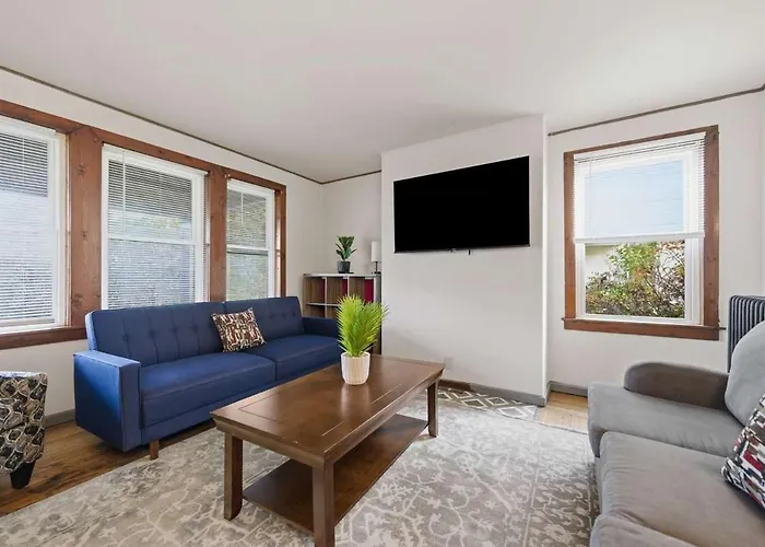 Apartment Cozy 1br King - Near Airport Pittsburgh