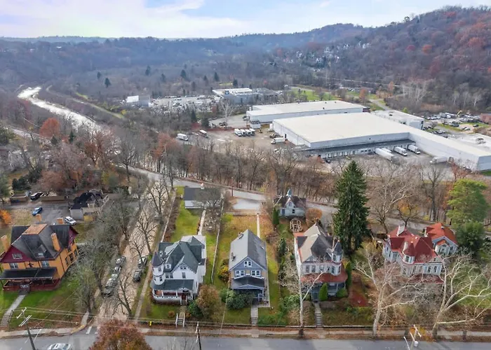 Cozy 1br King - Near Airport Apartment Pittsburgh