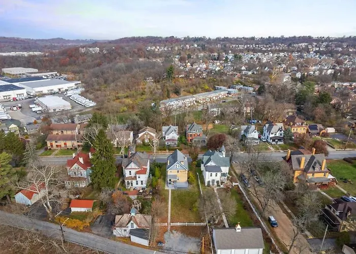 Cozy 1br King - Near Airport *